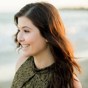 Meet your Posher, Zaira